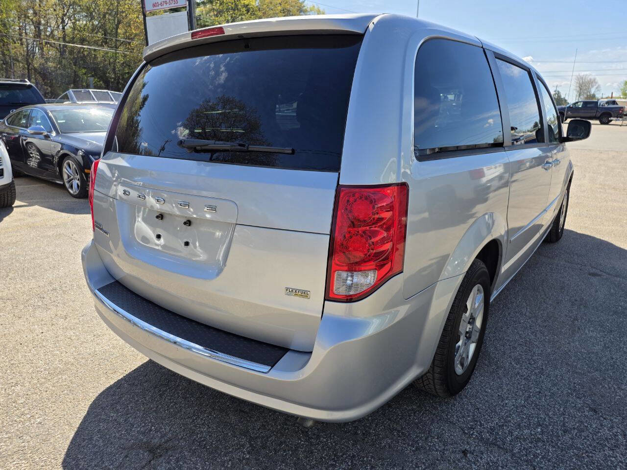 Used 2011 Dodge Grand Caravan Express w/ PWR Window Group FWD image 10
