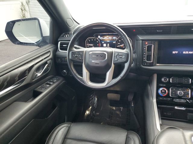 Used 2021 GMC Yukon XL Denali w/ Denali Premium Package image 12