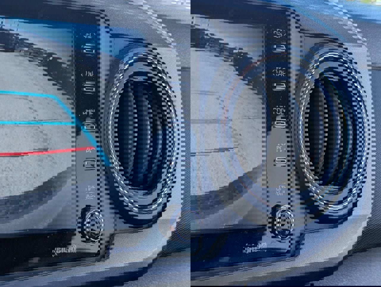 Used 2021 Toyota Tacoma TRD Off-Road image 16