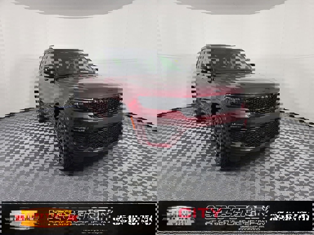 New 2025 Jeep Grand Cherokee Limited image 1