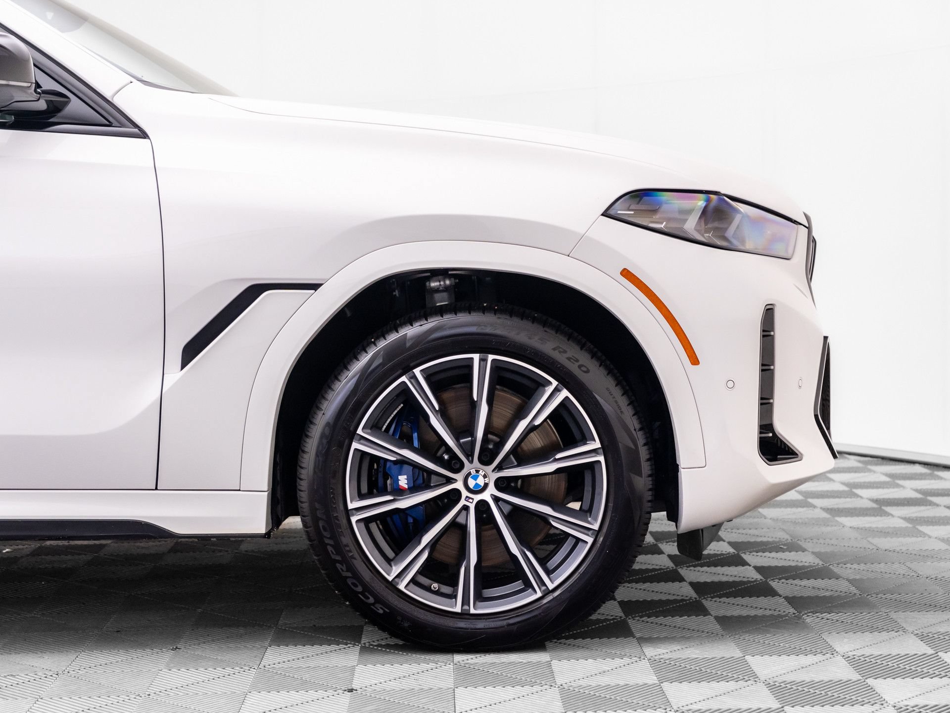 Certified 2026 BMW X6 M60i AWD/4WD image 38
