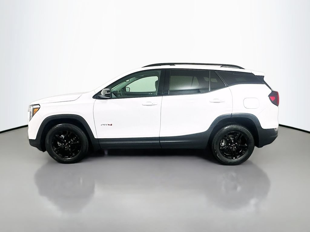 Used 2023 GMC Terrain AT4 AWD/4WD image 8