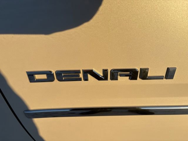 Used 2016 GMC Yukon Denali w/ Open Road Package image 8