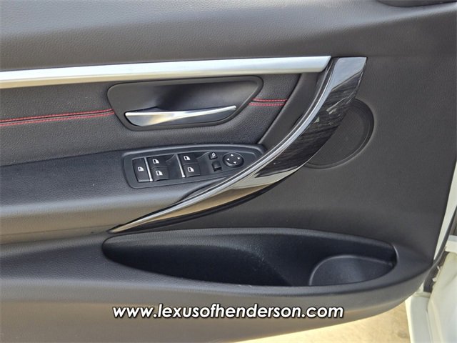 Used 2018 BMW 330i Sedan w/ Convenience Package image 21