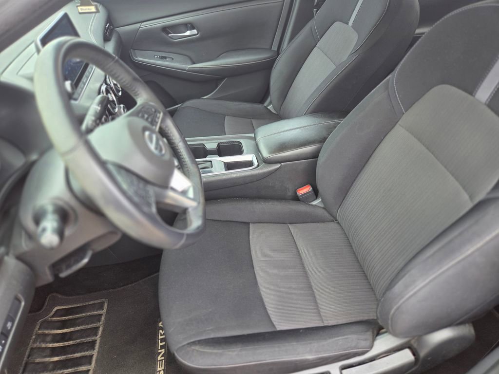 Used 2021 Nissan Sentra SV FWD image 16