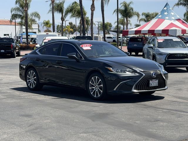 Used 2021 Lexus ES 300h w/ Premium Package FWD image 3