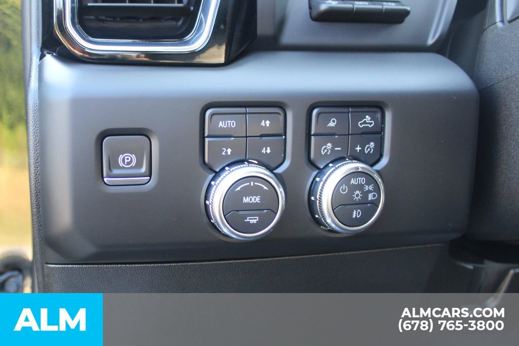 Used 2024 GMC Sierra 3500 Denali w/ Denali Reserve Package image 29