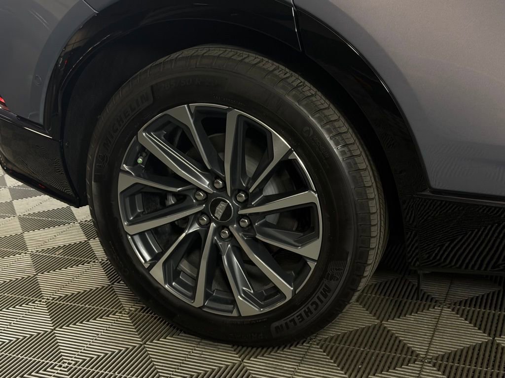 Used 2024 Cadillac Lyriq Sport RWD image 7