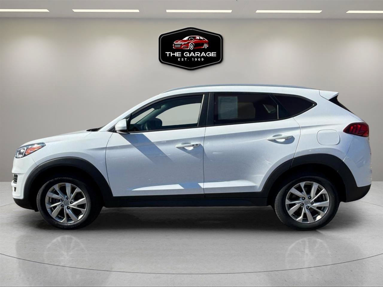 Used 2021 Hyundai Tucson Value w/ Cargo Package FWD image 3