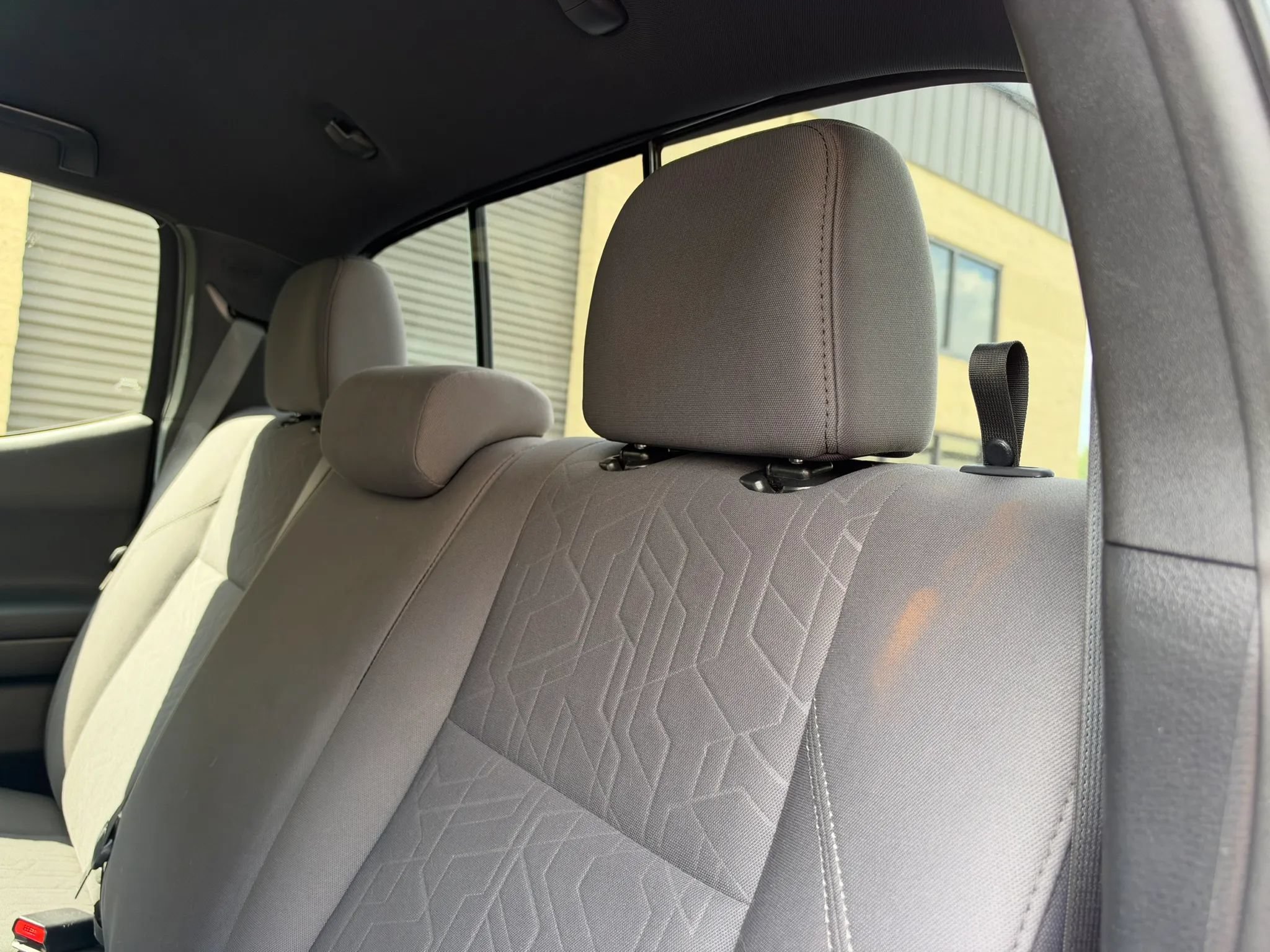 Used 2019 Toyota Tacoma TRD Off-Road w/ Technology Package AWD/4WD image 28