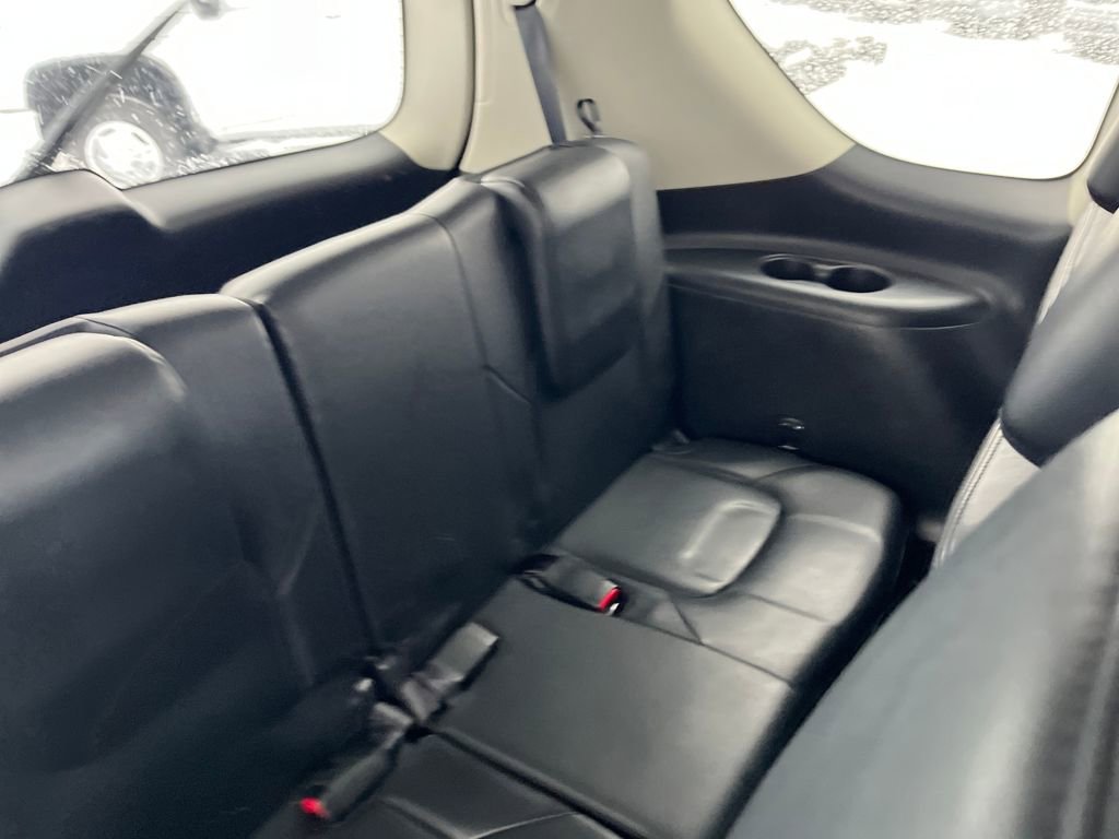Used 2024 Nissan Armada SL image 28