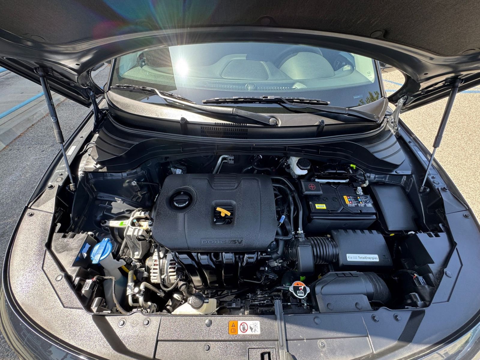 Used 2025 Kia Soul LX w/ LX Technology Package FWD image 30