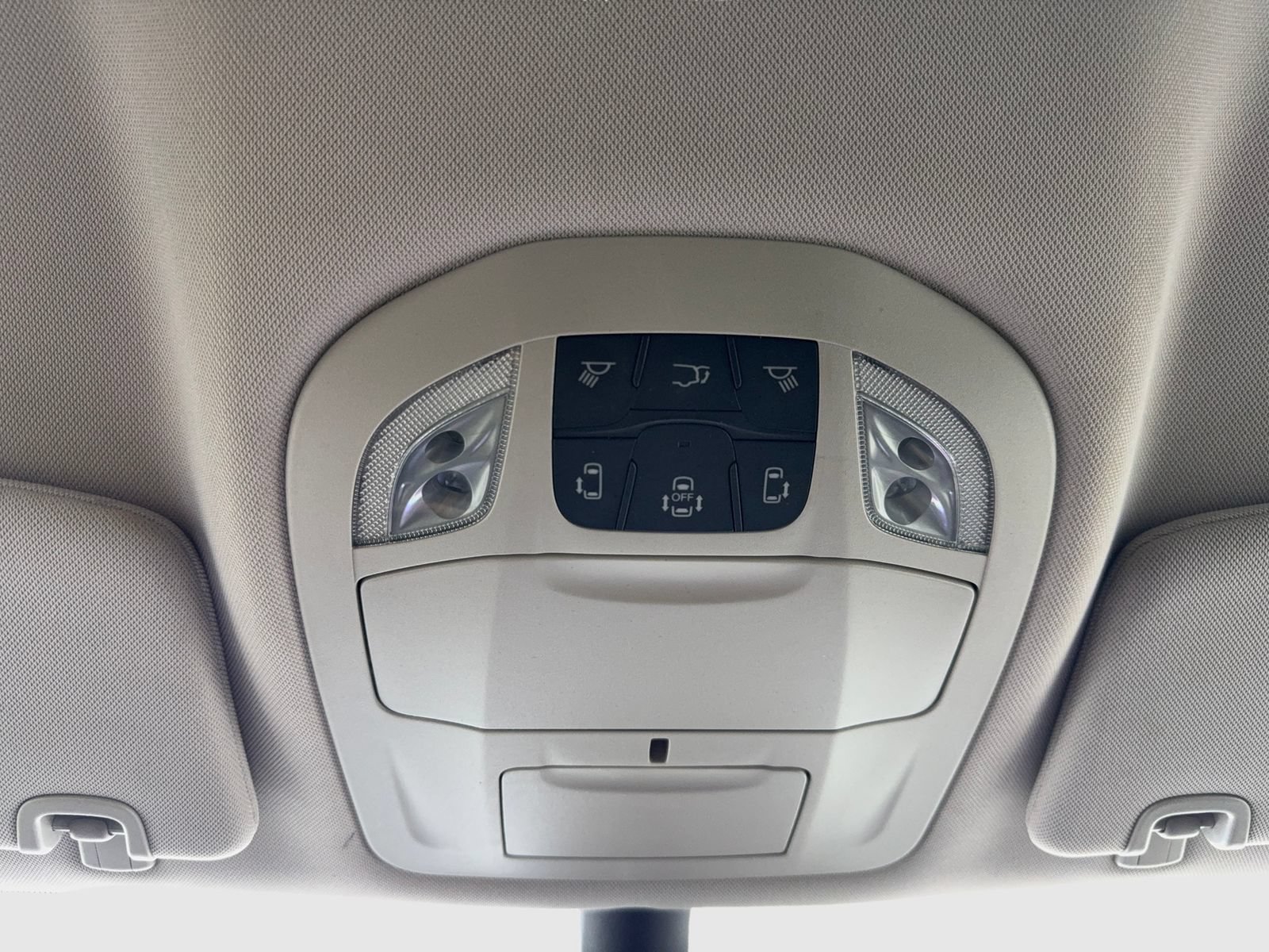 Used 2023 Chrysler Pacifica Touring-L FWD image 32