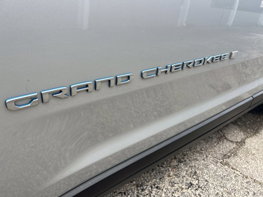 Certified 2024 Jeep Grand Cherokee Limited 4xe AWD/4WD image 20