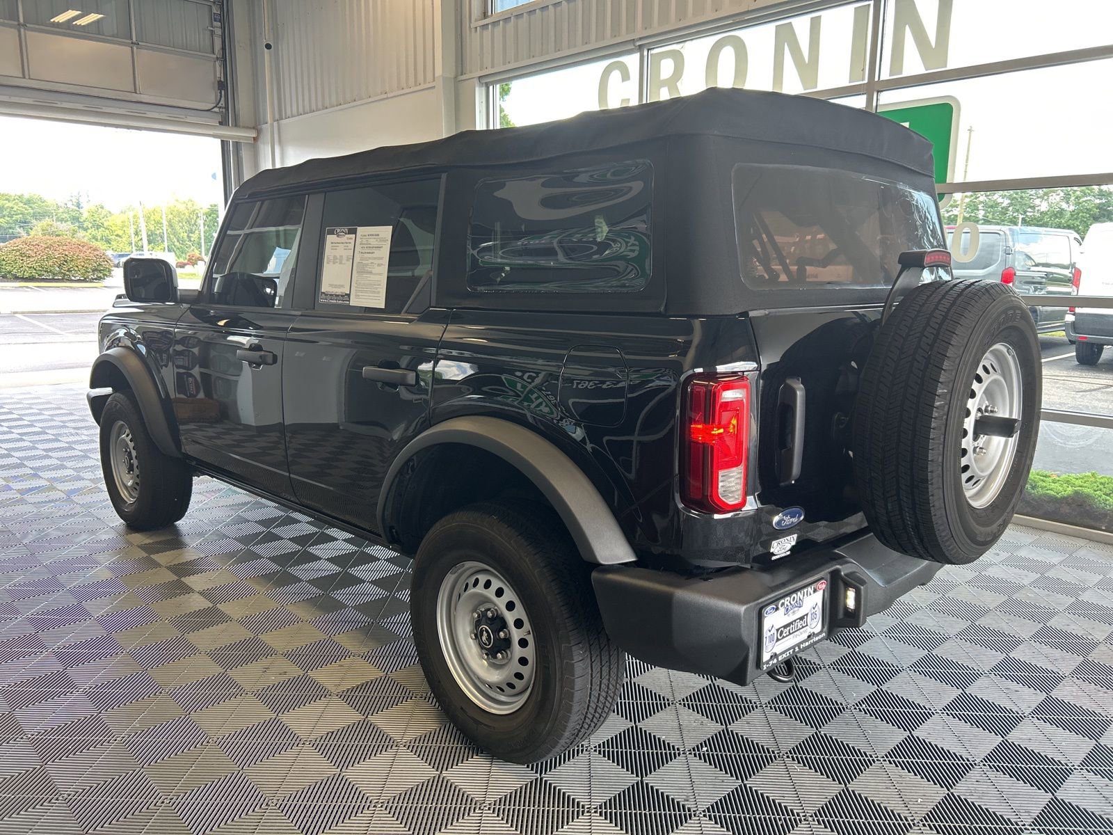 Used 2022 Ford Bronco 4-Door image 4