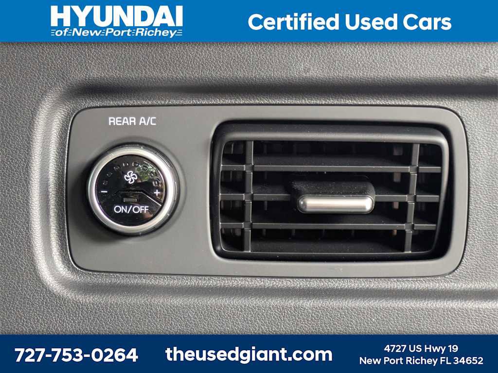 Used 2026 Hyundai Santa Fe Limited image 19