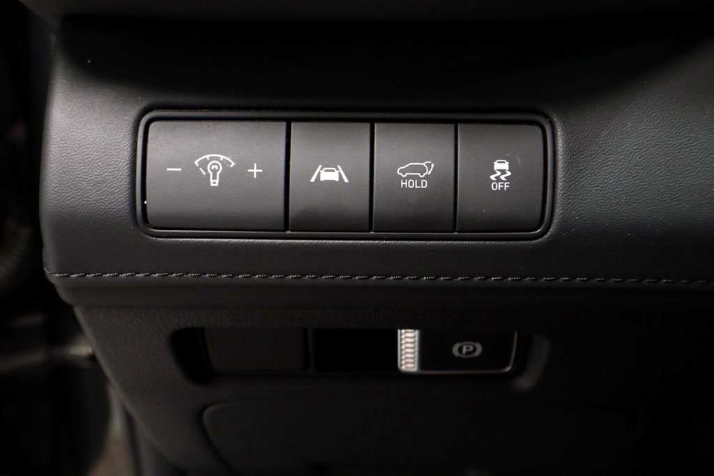 Certified 2023 Hyundai Santa Fe Limited image 30