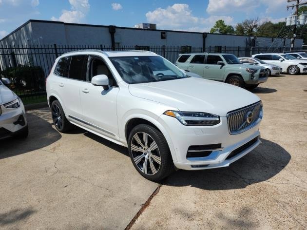 Used 2023 Volvo XC90 B6 Ultimate w/ Lounge Package
