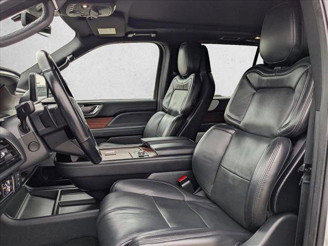 Used 2024 Lincoln Navigator L Reserve image 13
