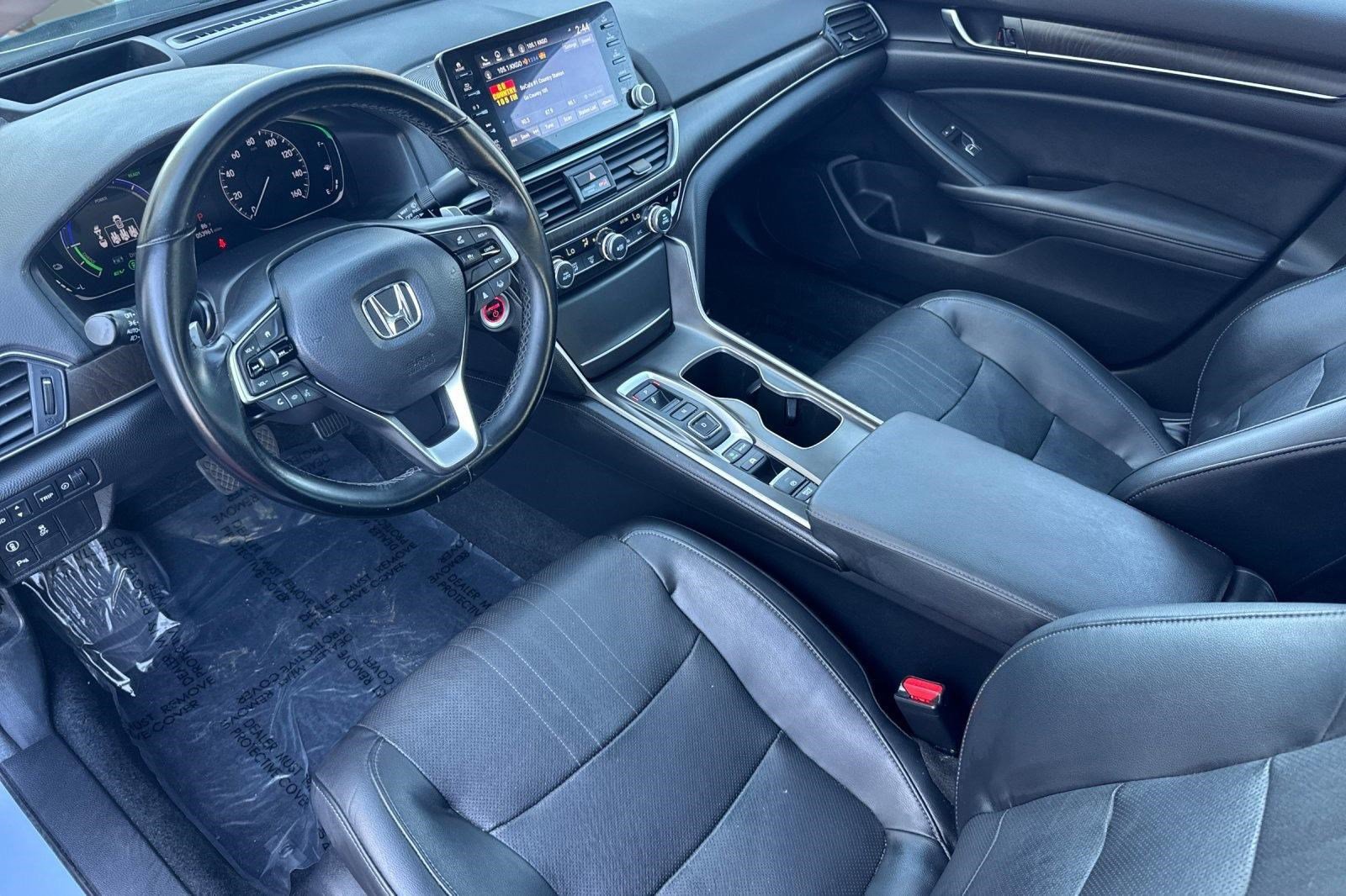 Used 2021 Honda Accord Touring image 4