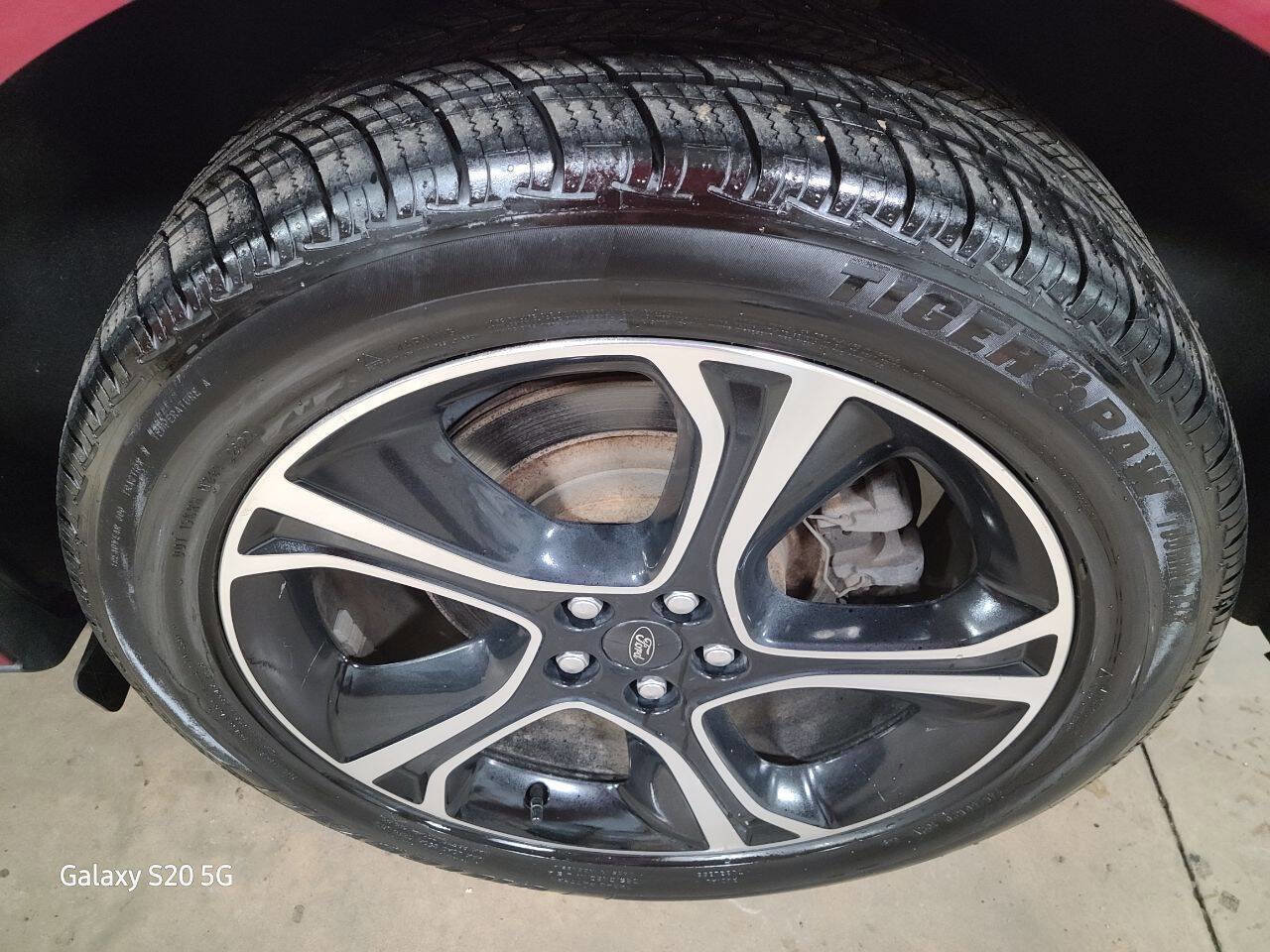 Used 2019 Ford Edge ST w/ Equipment Group 401A image 13