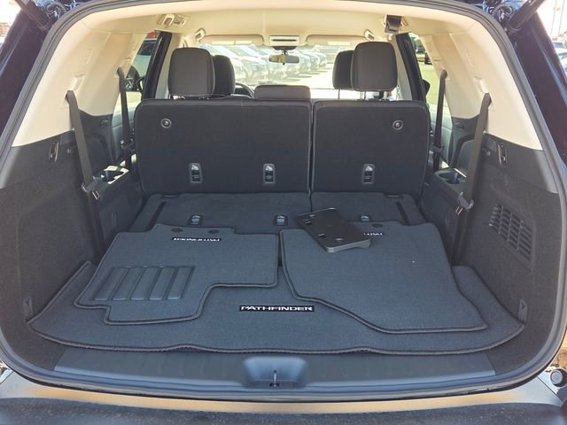 New 2026 Nissan Pathfinder SV image 12