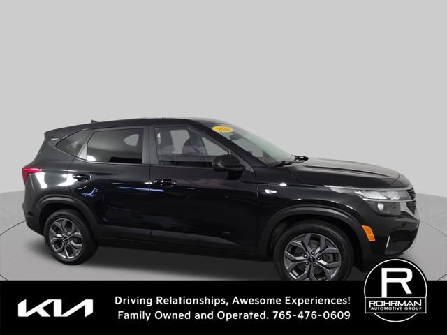 Used 2024 Kia Seltos LX AWD/4WD image 2