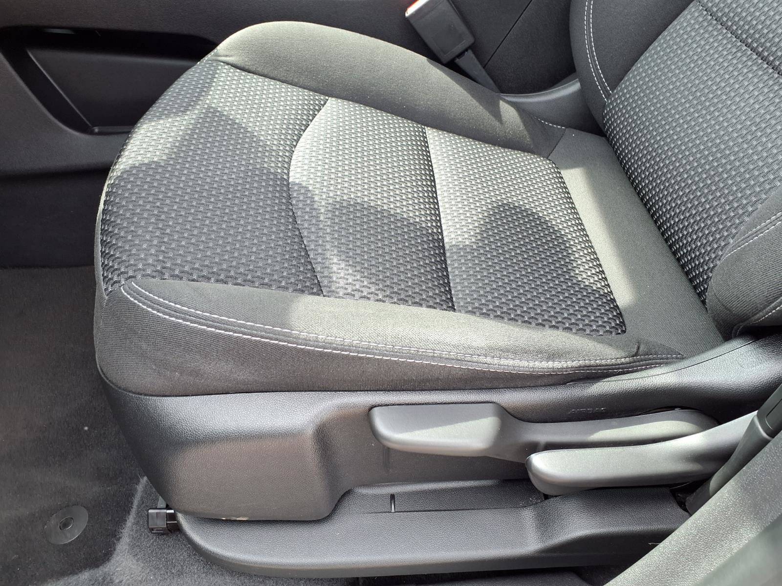 Used 2024 GMC Terrain SLE FWD image 22