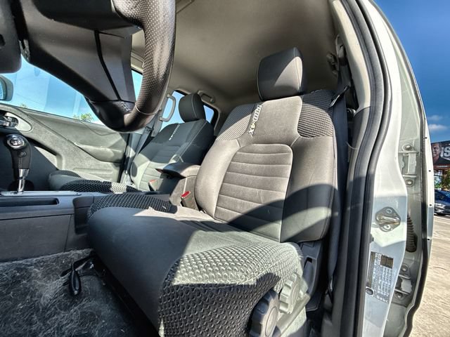 Used 2018 Nissan Frontier PRO-4X AWD/4WD image 11