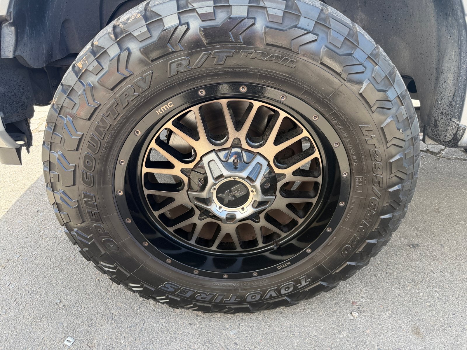 Used 2020 Ford F250 Platinum w/ FX4 Off-Road Package AWD/4WD image 11