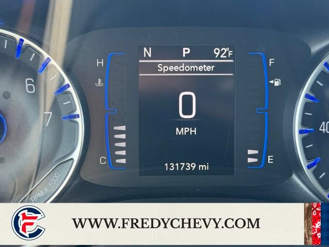 Used 2020 Chrysler Pacifica Touring-L FWD image 11
