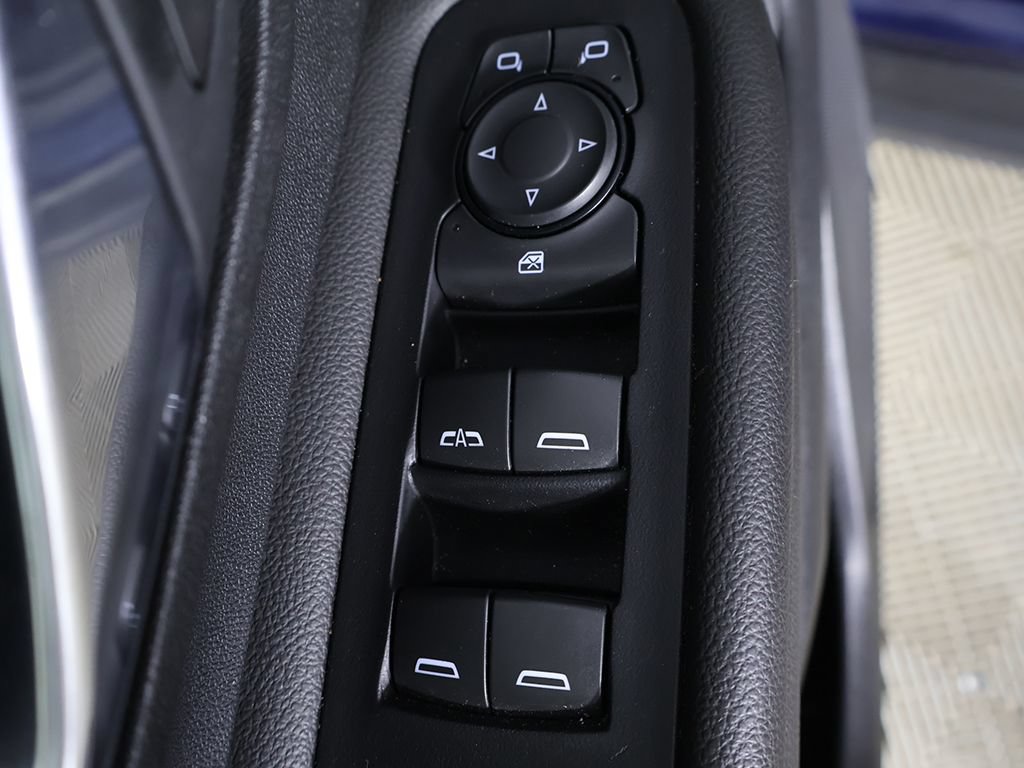 Used 2020 GMC Terrain SLE FWD image 24
