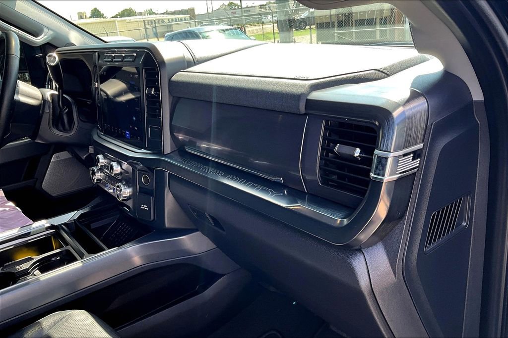 Used 2024 Ford F250 Lariat image 22
