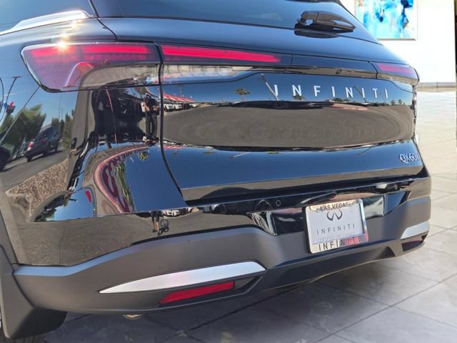 Certified 2026 INFINITI QX60 Pure w/ Family Package AWD/4WD image 6
