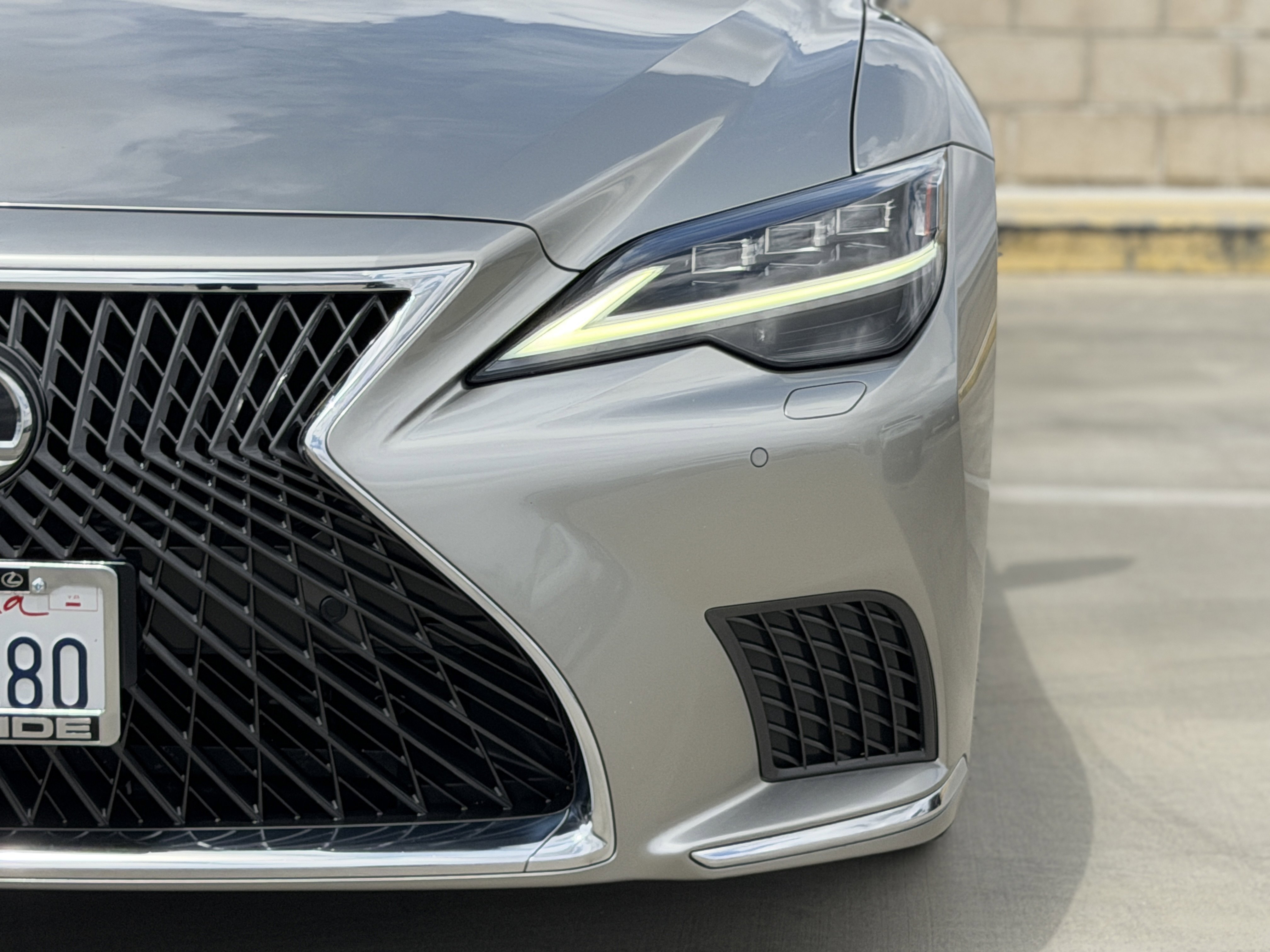 Certified 2022 Lexus LS 500 w/ Cold Weather Package (CK) RWD image 7