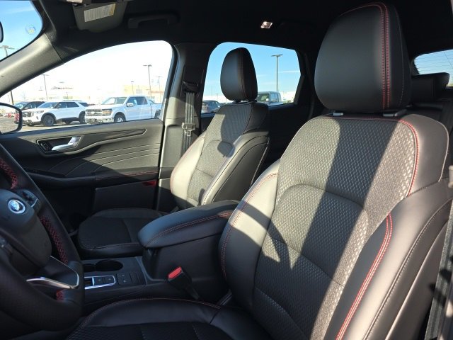 New 2026 Ford Escape ST-Line w/ Cold Weather Package image 22