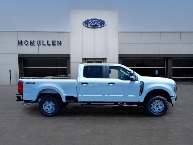 New 2026 Ford F250 XL w/ XL Off-Road Package AWD/4WD image 4