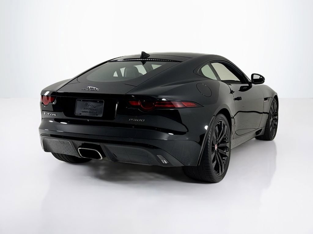 Used 2020 Jaguar F-TYPE Coupe RWD image 5