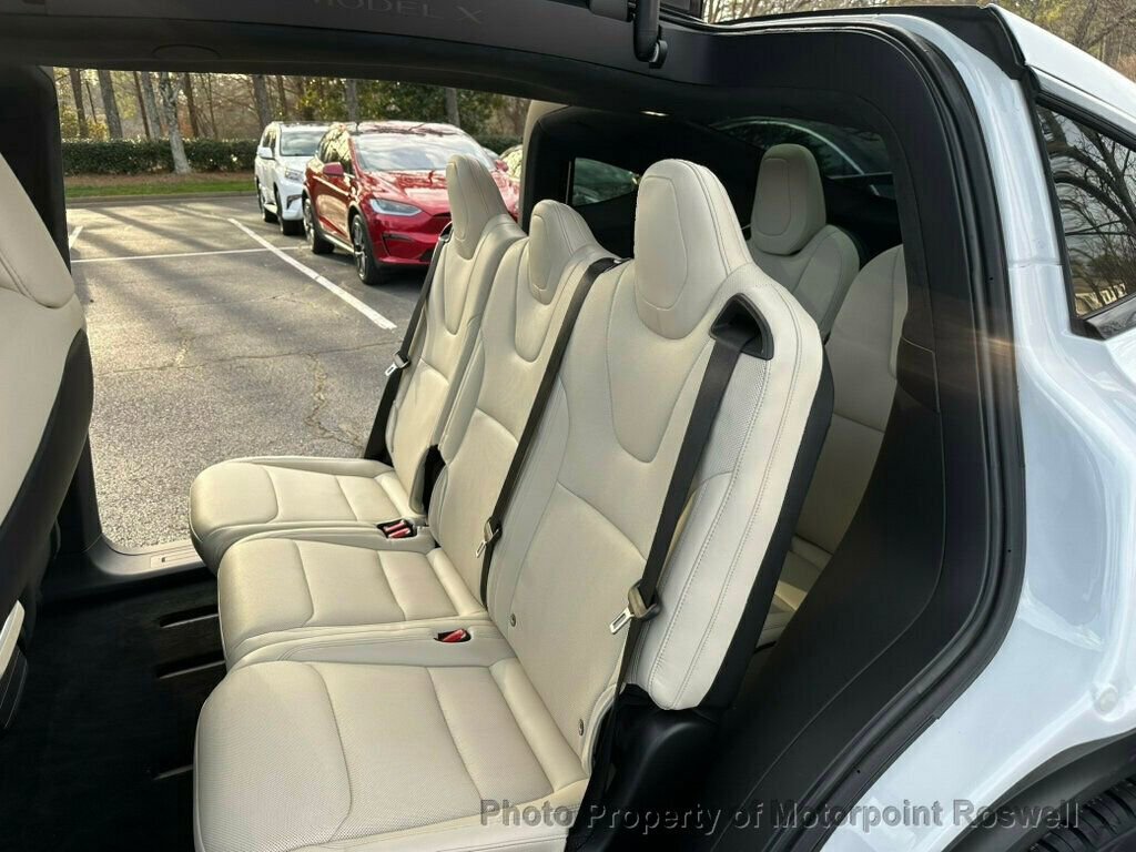 Used 2024 Tesla Model X image 17