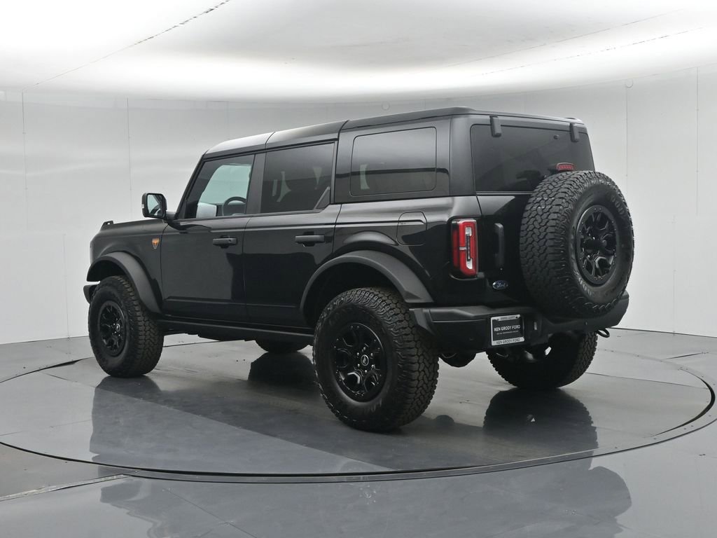 Used 2025 Ford Bronco Badlands image 7