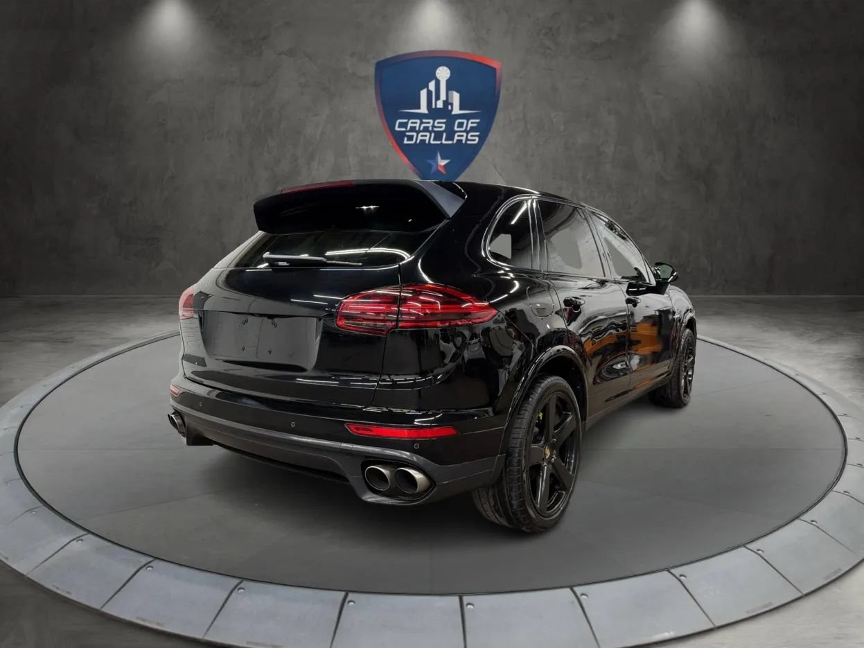 Used 2017 Porsche Cayenne S AWD/4WD image 5