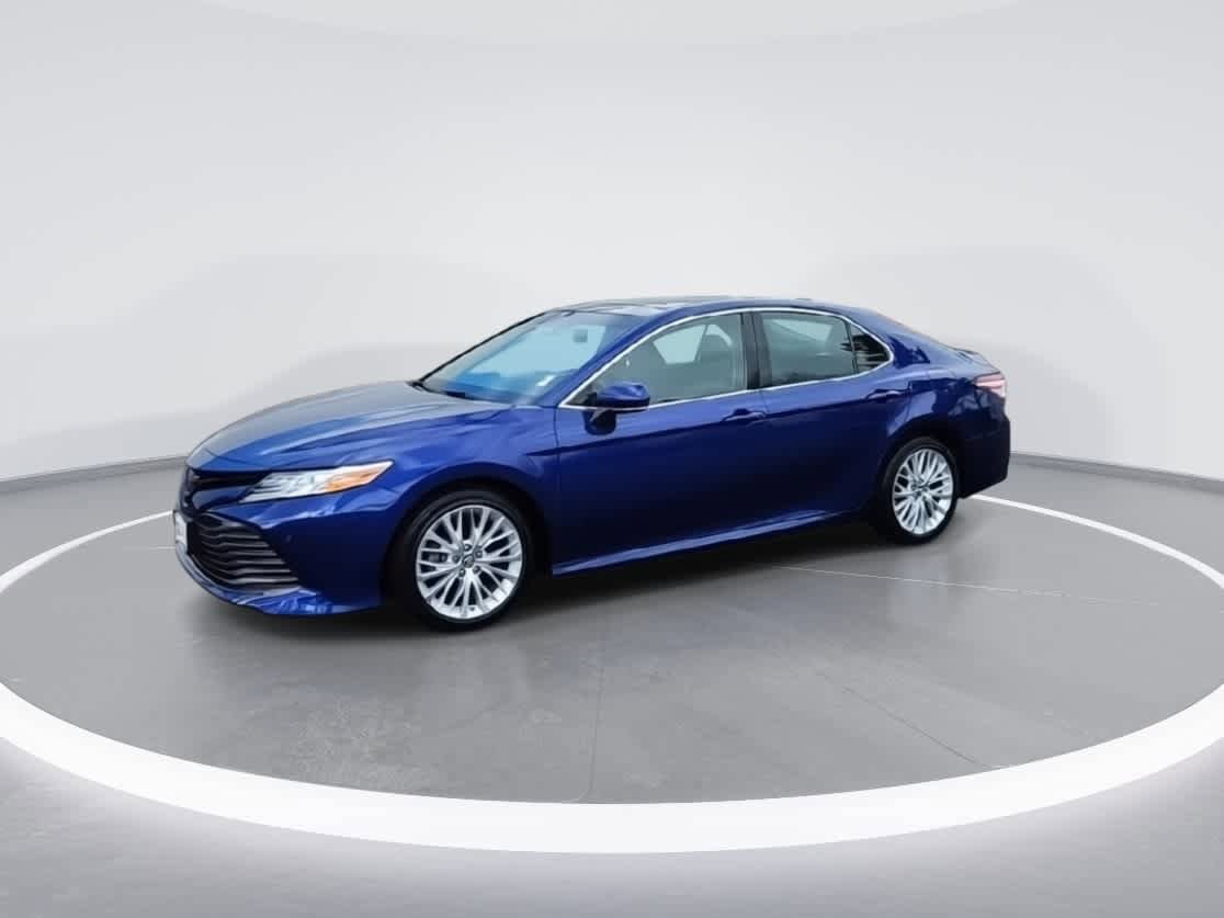 Certified 2018 Toyota Camry XLE w/ Driver Assist Package FWD image 4