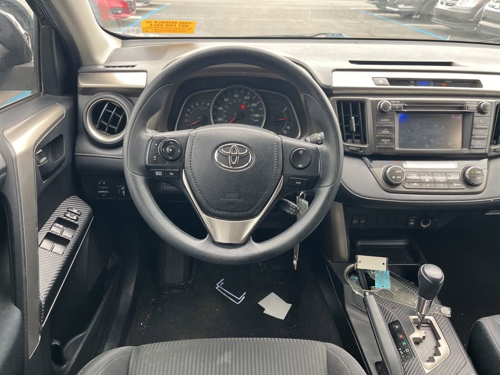 Used 2013 Toyota RAV4 XLE image 25