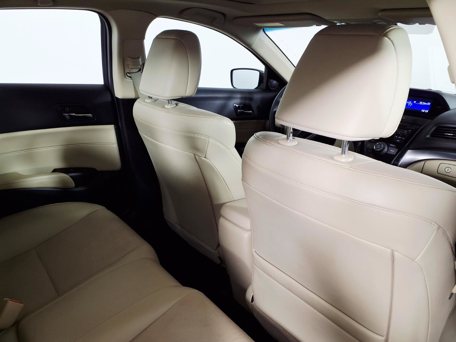 Used 2015 Acura ILX w/ Premium Package FWD image 11