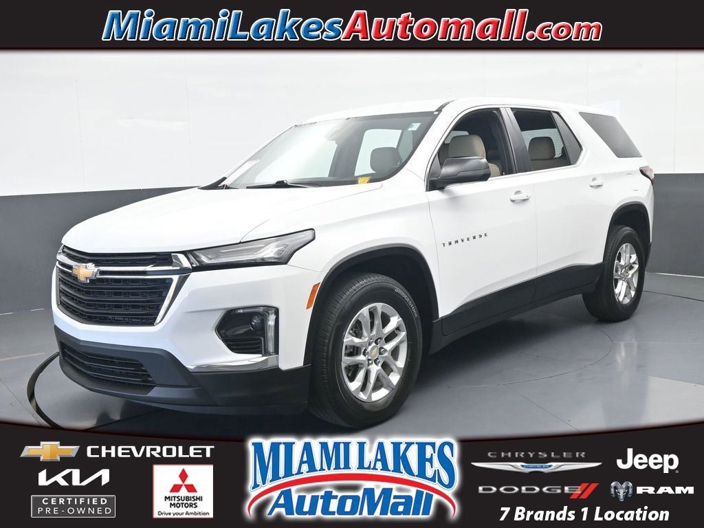 Used 2022 Chevrolet Traverse LS image 1