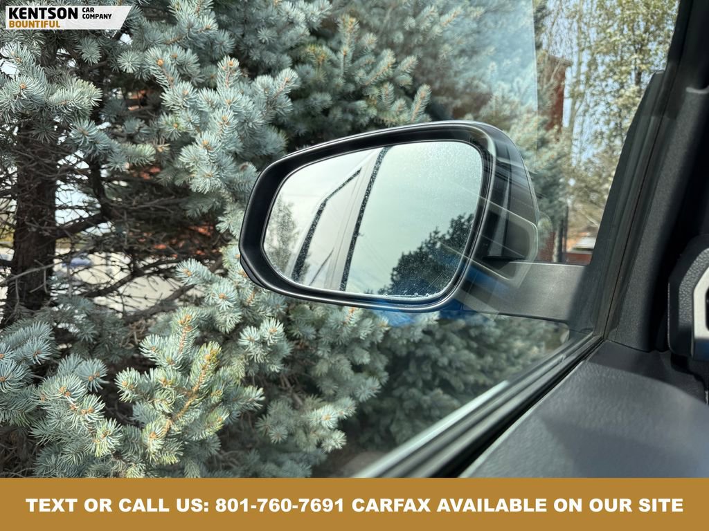 Used 2025 Toyota Tacoma TRD Off-Road image 23