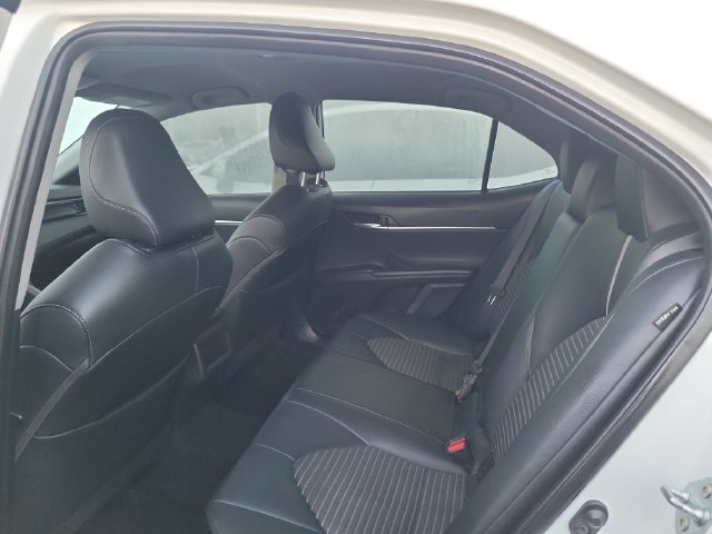 Used 2023 Toyota Camry SE FWD image 8