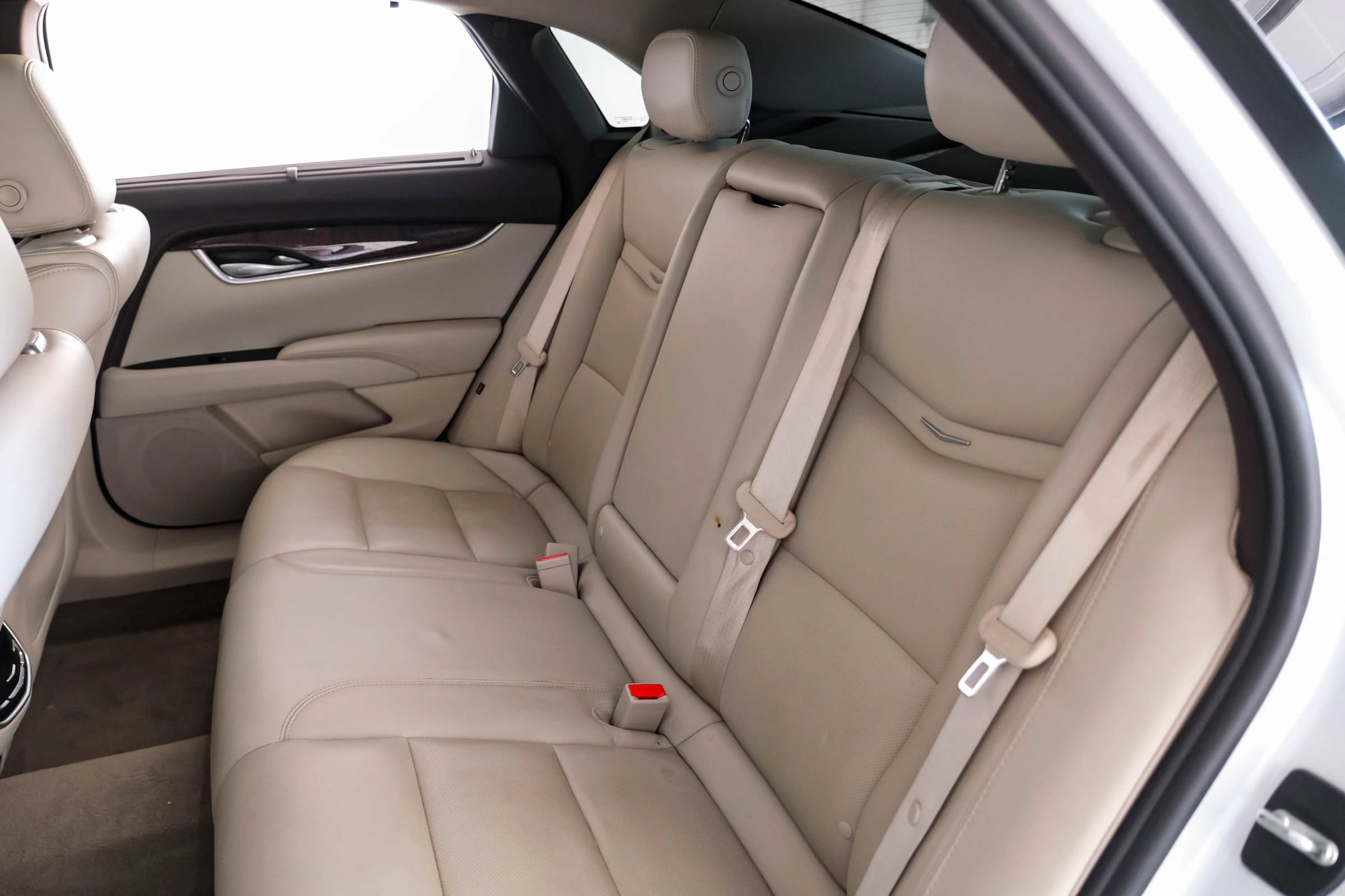 Used 2016 Cadillac XTS Premium FWD image 38
