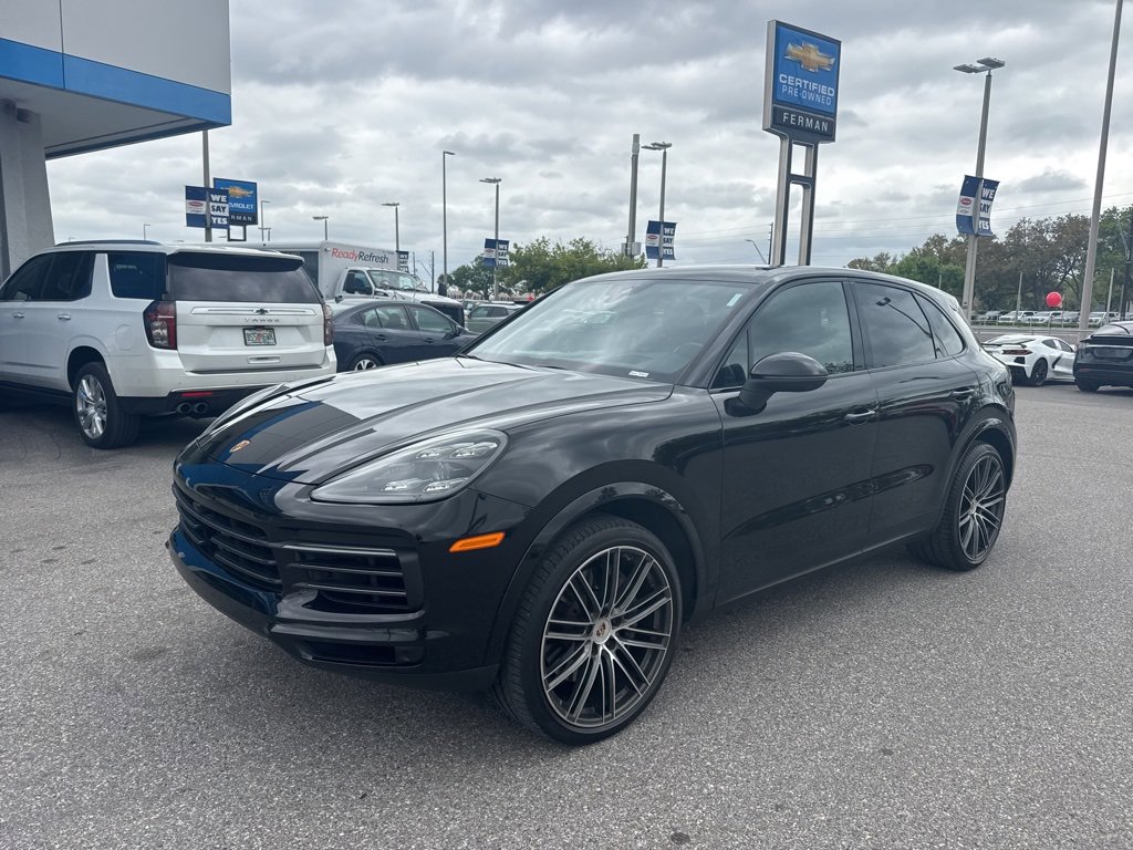 Used 2023 Porsche Cayenne S Platinum image 3