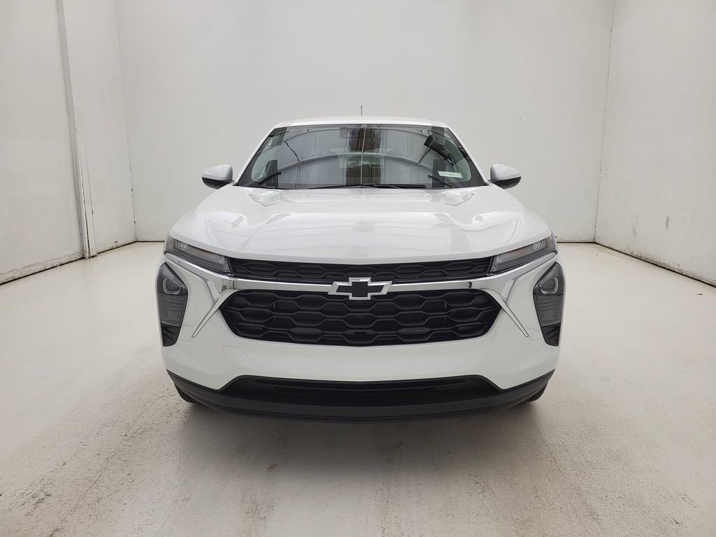 New 2026 Chevrolet Trax LS image 18